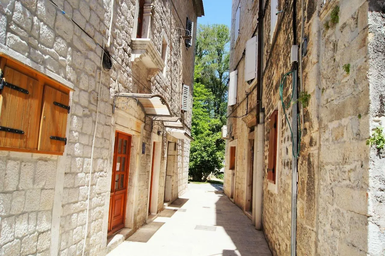 Apartments Mandaric Trogir 0*,