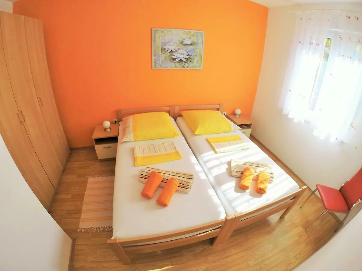 Apartments Mandaric Trogir 0*,